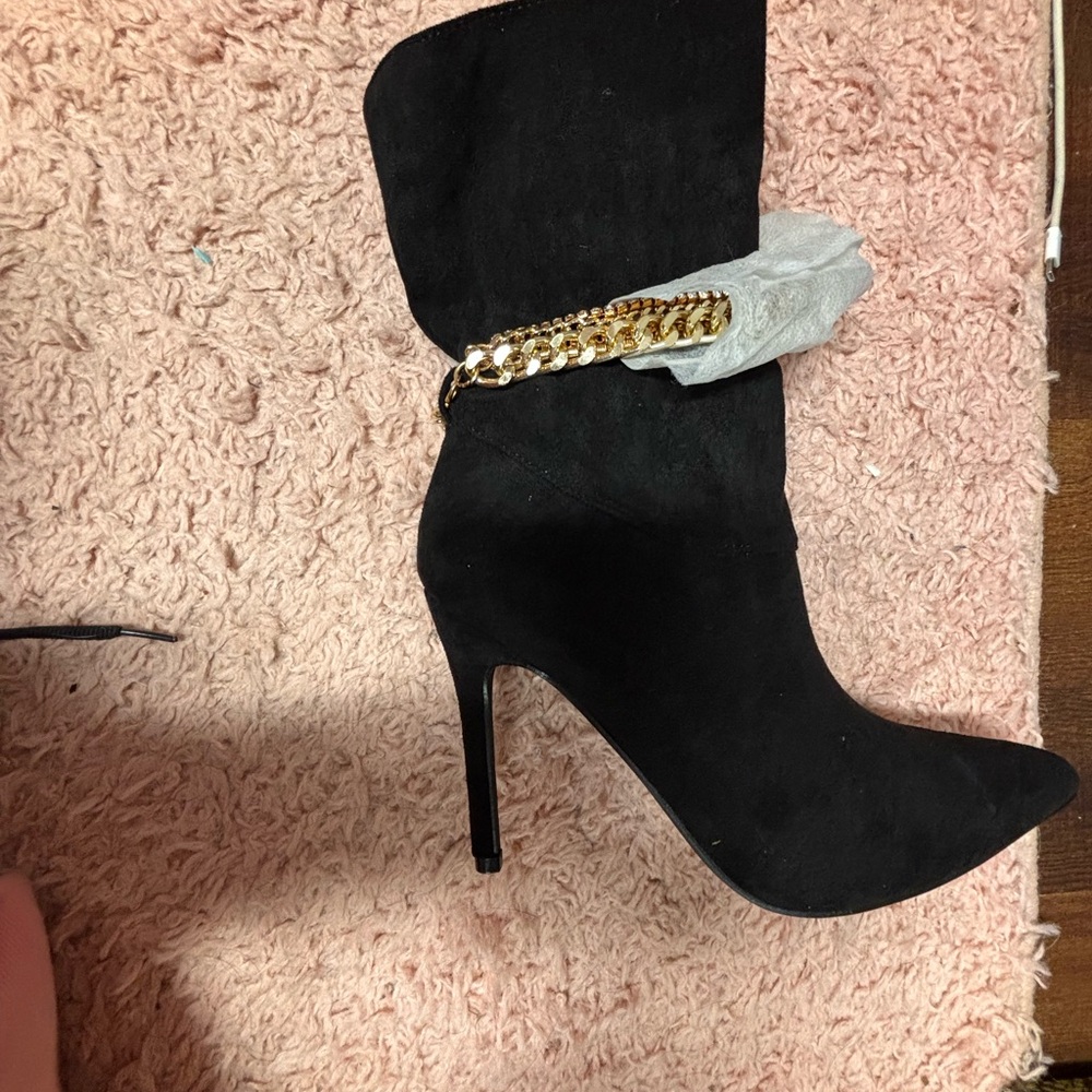 Cape Robbin Black Heeled Boots with Gold Chain